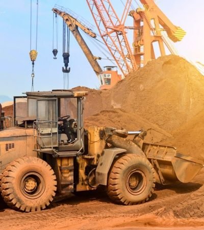 close-up-construction-site-excavator-scaled-min
